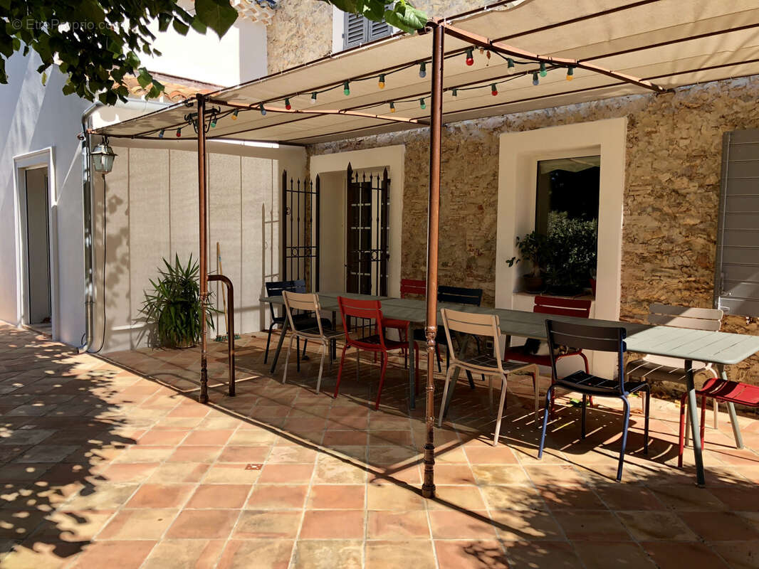 Maison à SIX-FOURS-LES-PLAGES