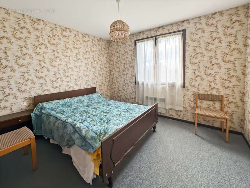 Maison à COURRENSAN