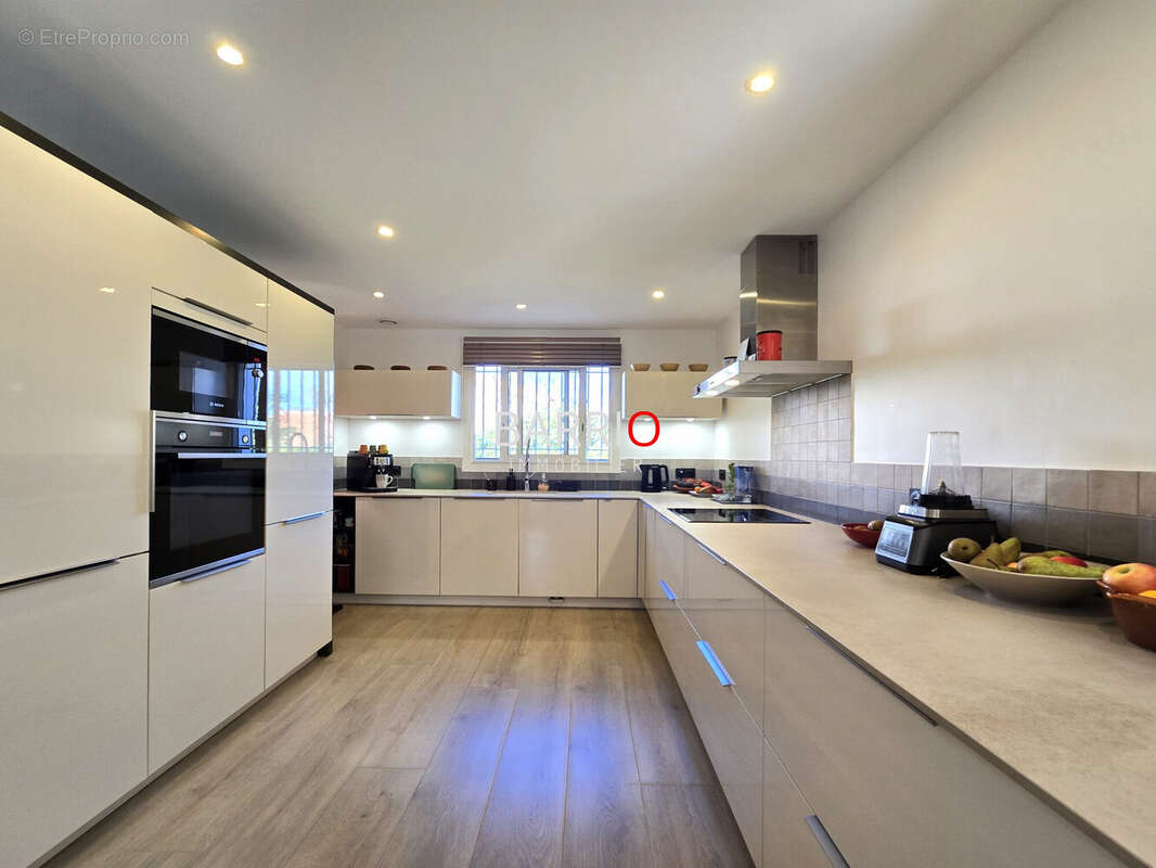 Maison à SAINT-GENIS-DES-FONTAINES