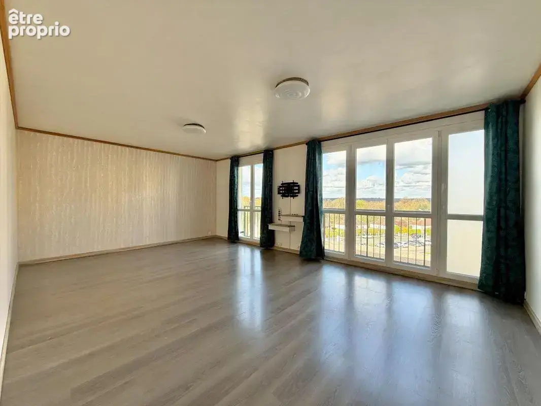 À vendre – Appartement T5 de 85 m² à La Maine - photo 2