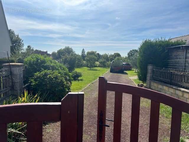 Maison à LA BAZOCHE-GOUET