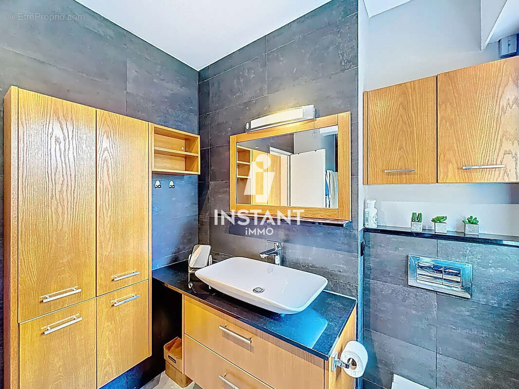 Appartement à SAINT-MAUR-DES-FOSSES