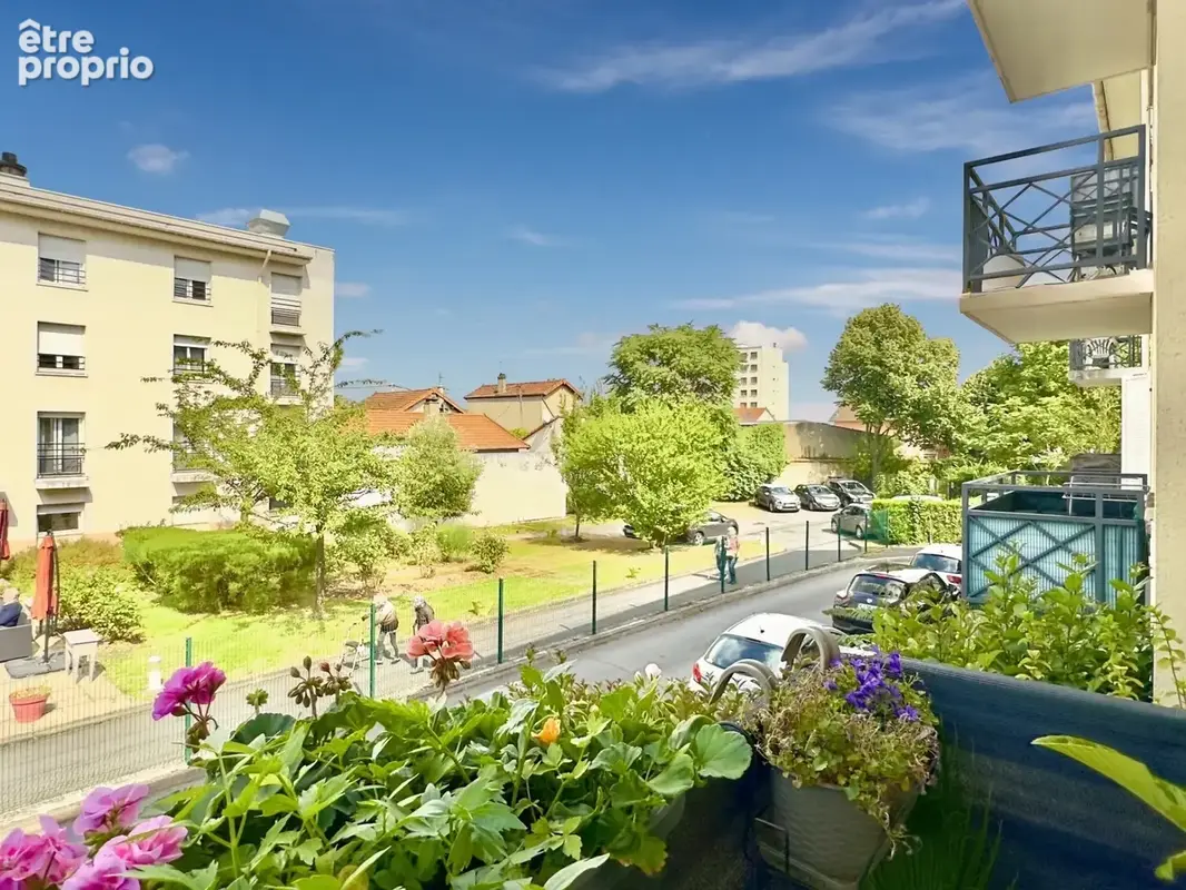 3 pièces avec balcon et parking, Val Notre Dame - photo 2
