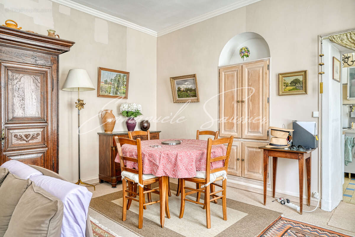 Appartement à VERSAILLES