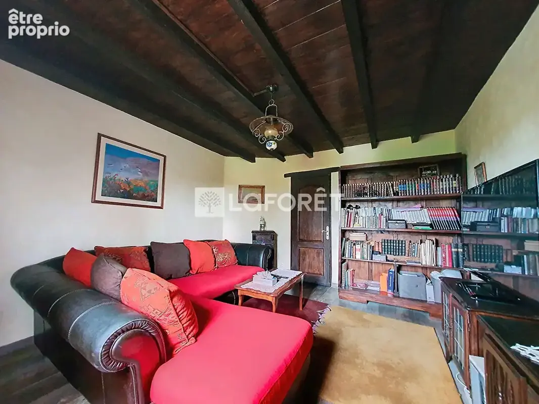 Maison de caractère de 171 m² avec patio et jardin ! - photo 13