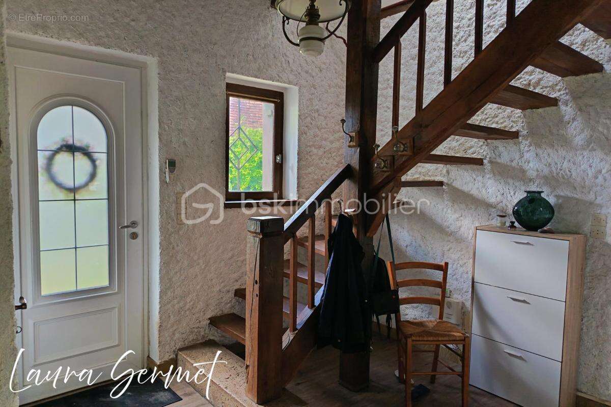 Maison à SAINT-GEORGES-SUR-LA-PREE