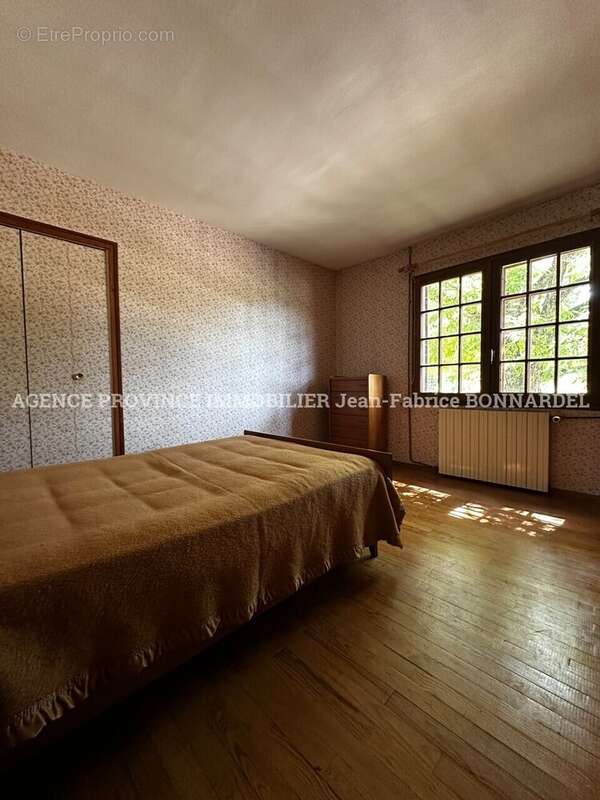 Maison 126 m² à Grignan  - photo 9