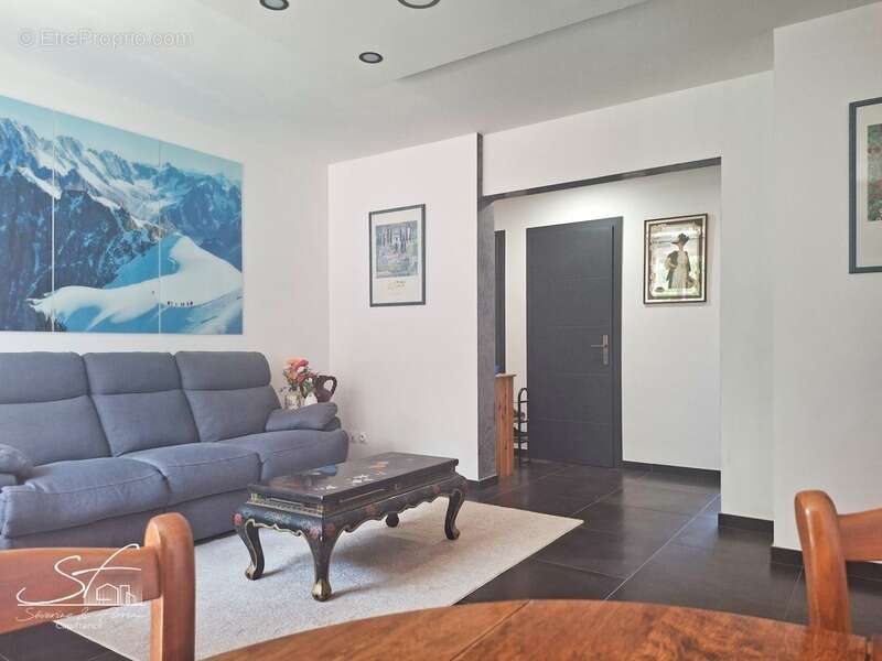 Appartement à BARBERAZ