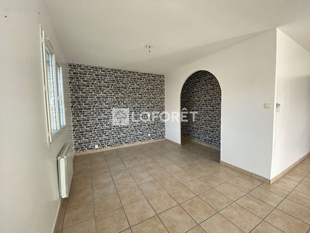 Maison à SAINT-JEAN-DE-VERGES