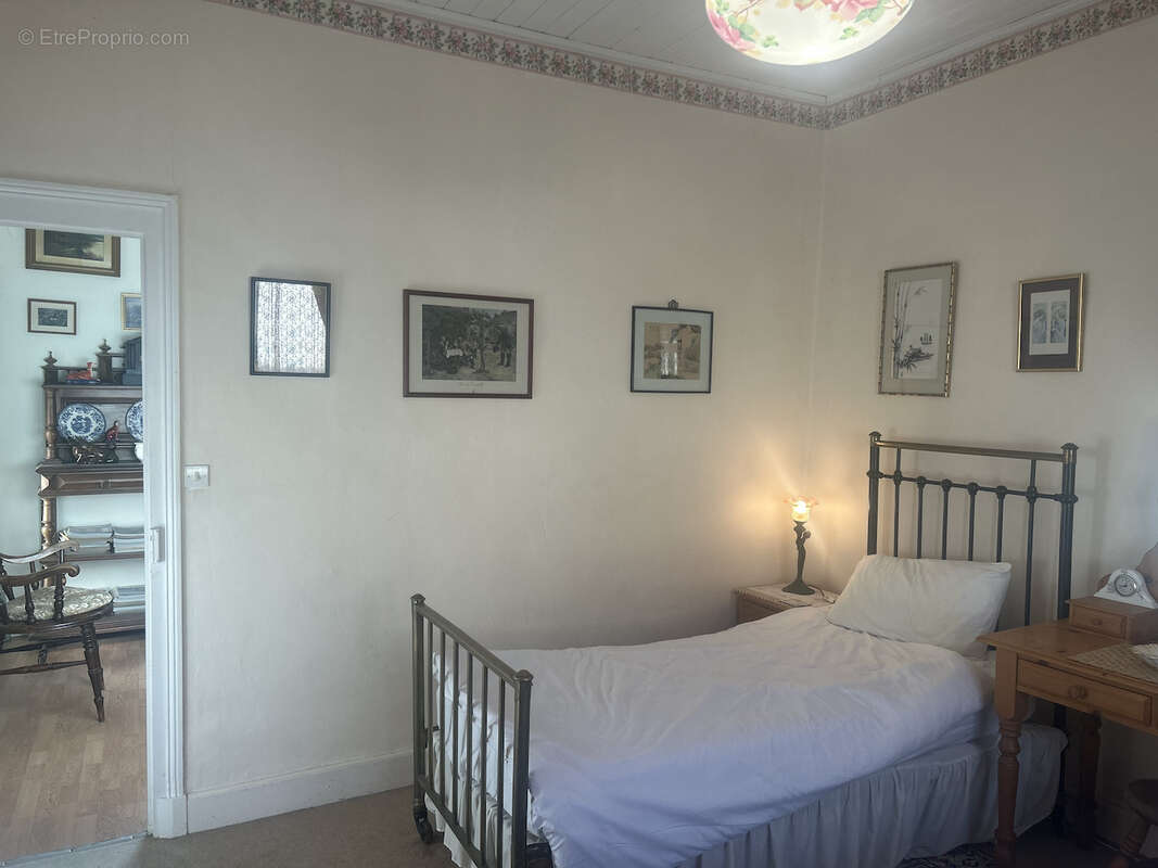 Maison à VILLEFRANCHE-DE-LONCHAT