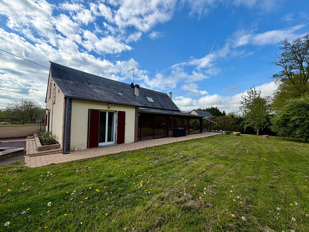 Maison à BRETEUIL