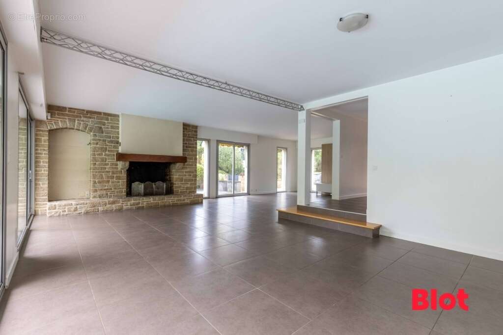 Maison 205 m² à Thorigne-Fouillard  - photo 6