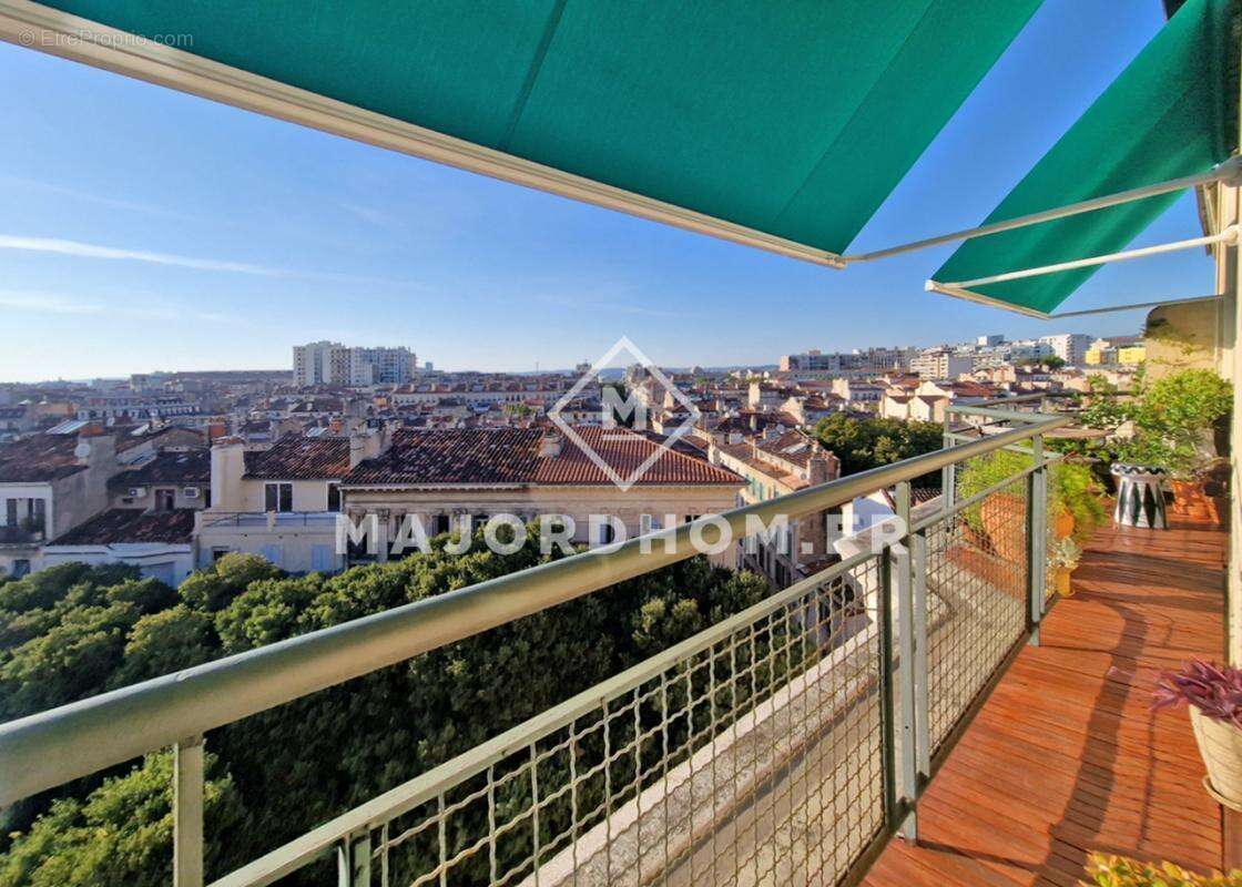 Appartement à MARSEILLE-5E