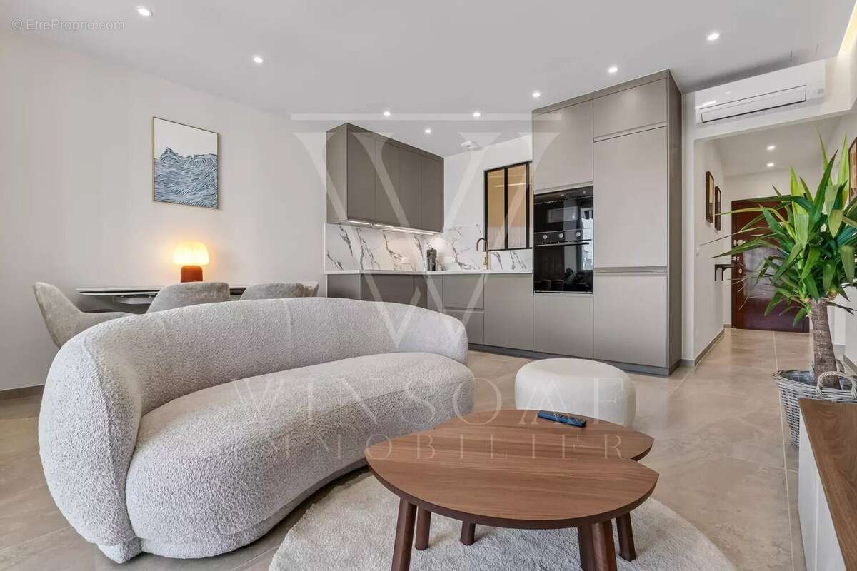 Appartement refait à neuf T3 / Terrasse / Parking commun privé / Cannes Montfleury - photo 2