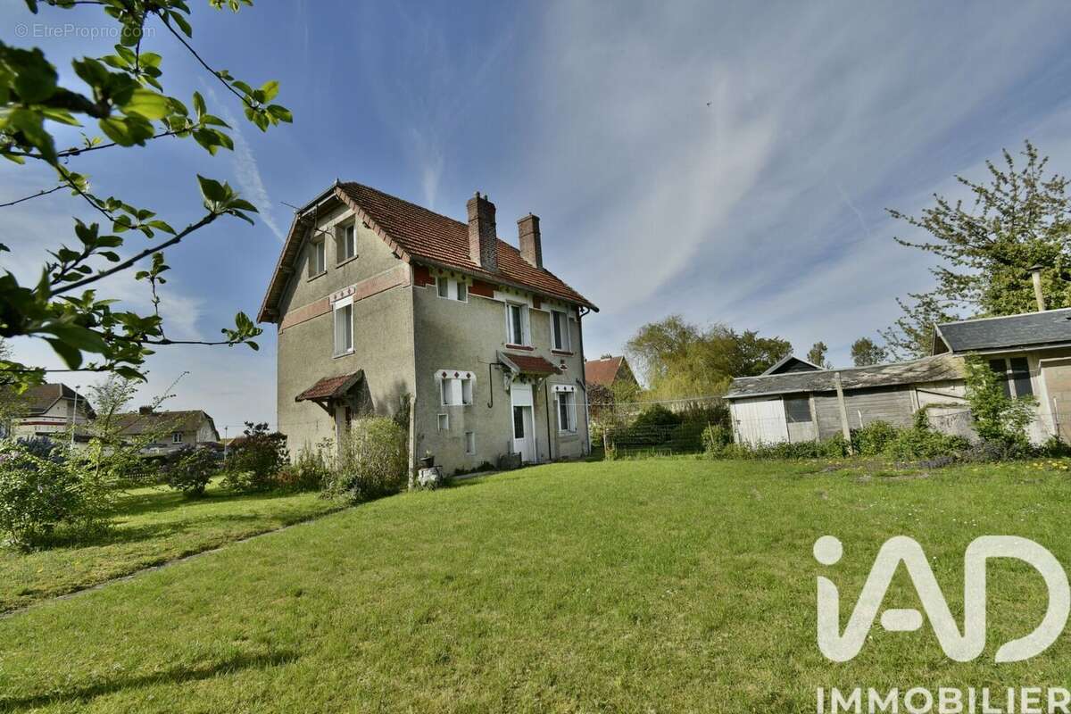 Photo 2 - Maison à MONTDIDIER