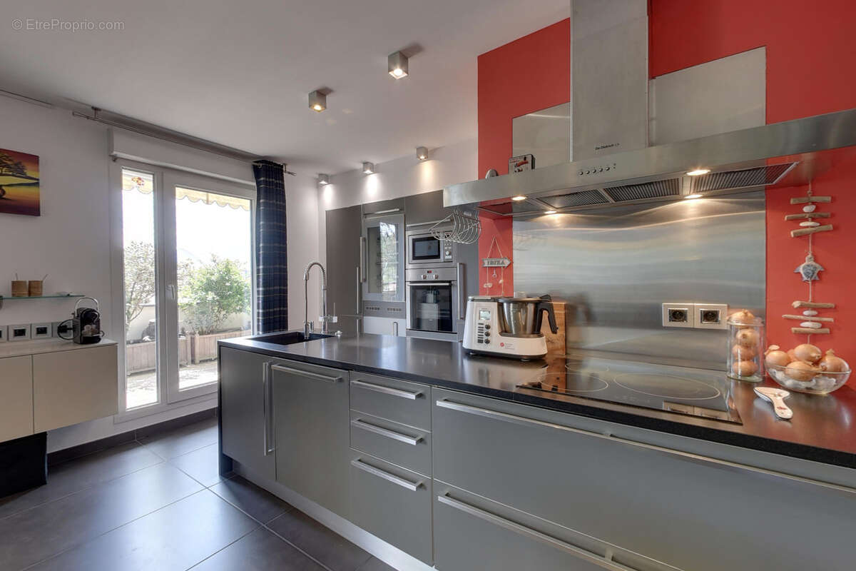 Superbe loft haut de gamme 3 pieces + cuisine en dernier etage avec vue echirolles - photo 11