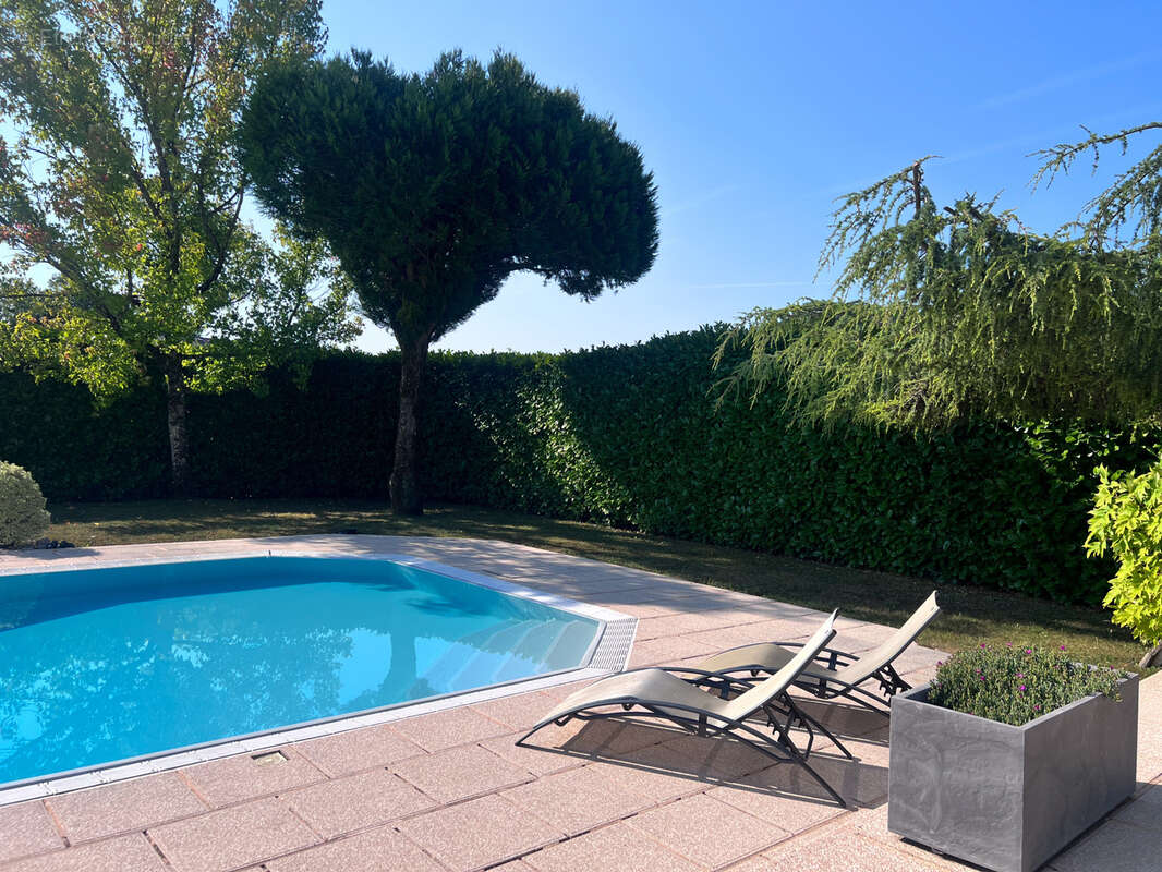 Maison à METZ-TESSY