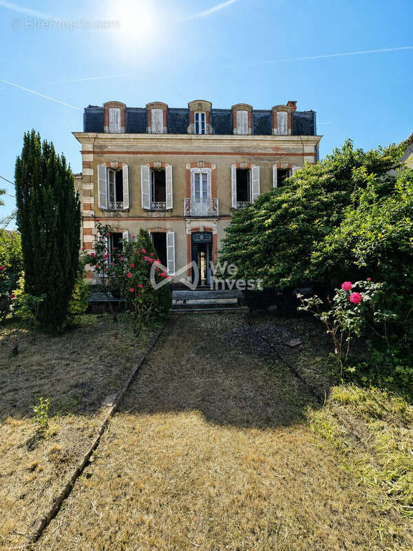 Appartement 450 m² à Castelsarrasin  - photo 2