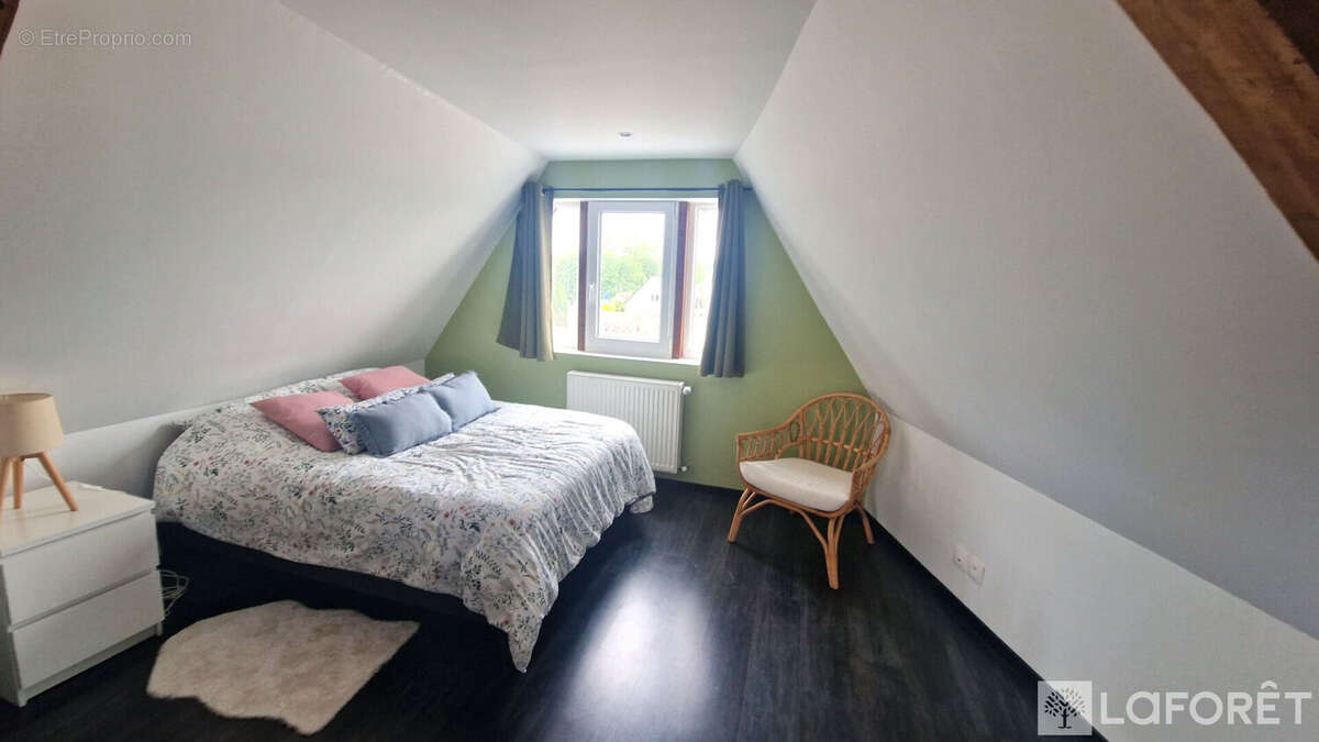 Maison à COLLEVILLE-MONTGOMERY