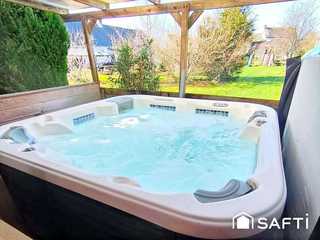 Maison 220 m² à Calan  - photo 2