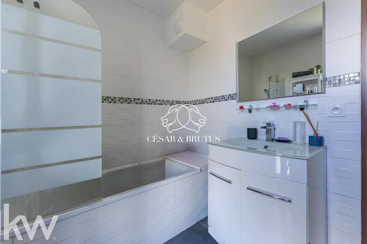 Appartement à LYON-9E