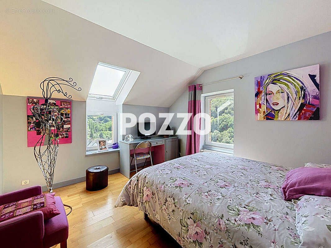 A vendre maison de 6 pieces (175 m2) a vire-normandie (14) - photo 11