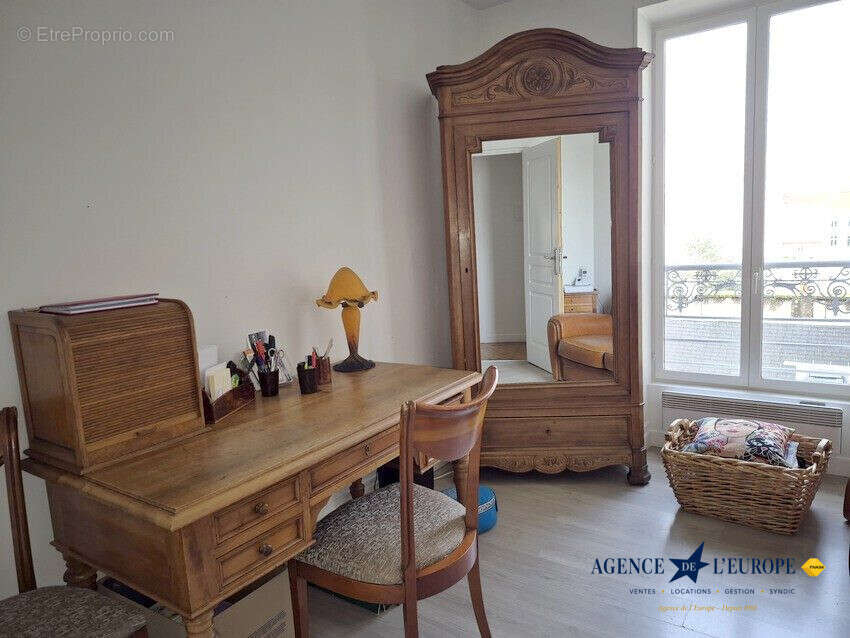 Appartement 105 m² à Vichy  - photo 5