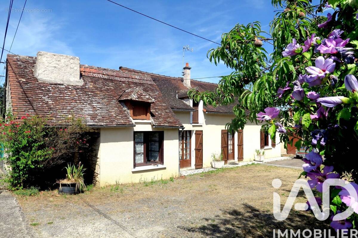 Photo 1 - Maison à SAINT-PIERRE-DE-MAILLE