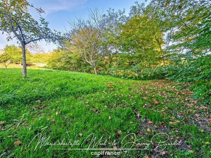 Maison à PONT-DE-VAUX