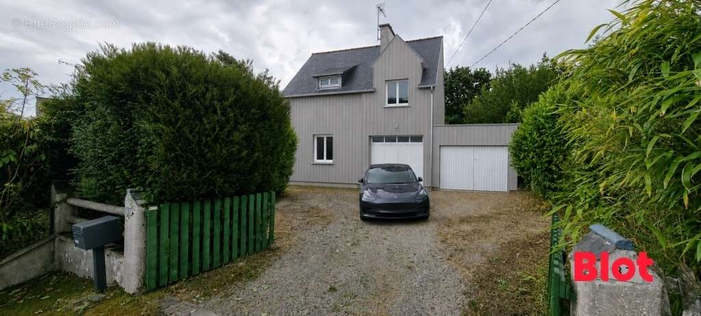 Maison 110 m² à Saint-Lunaire  - photo 4