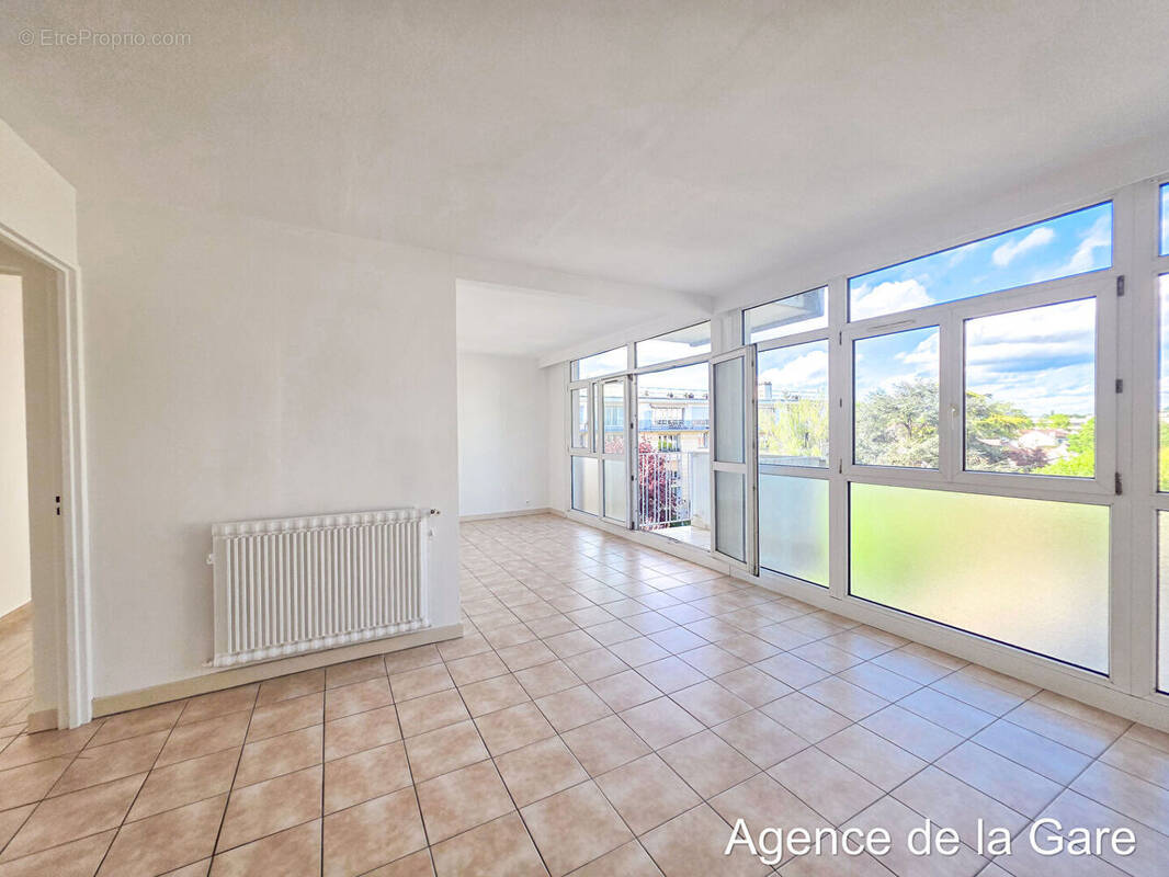 Appartement à MAISONS-LAFFITTE
