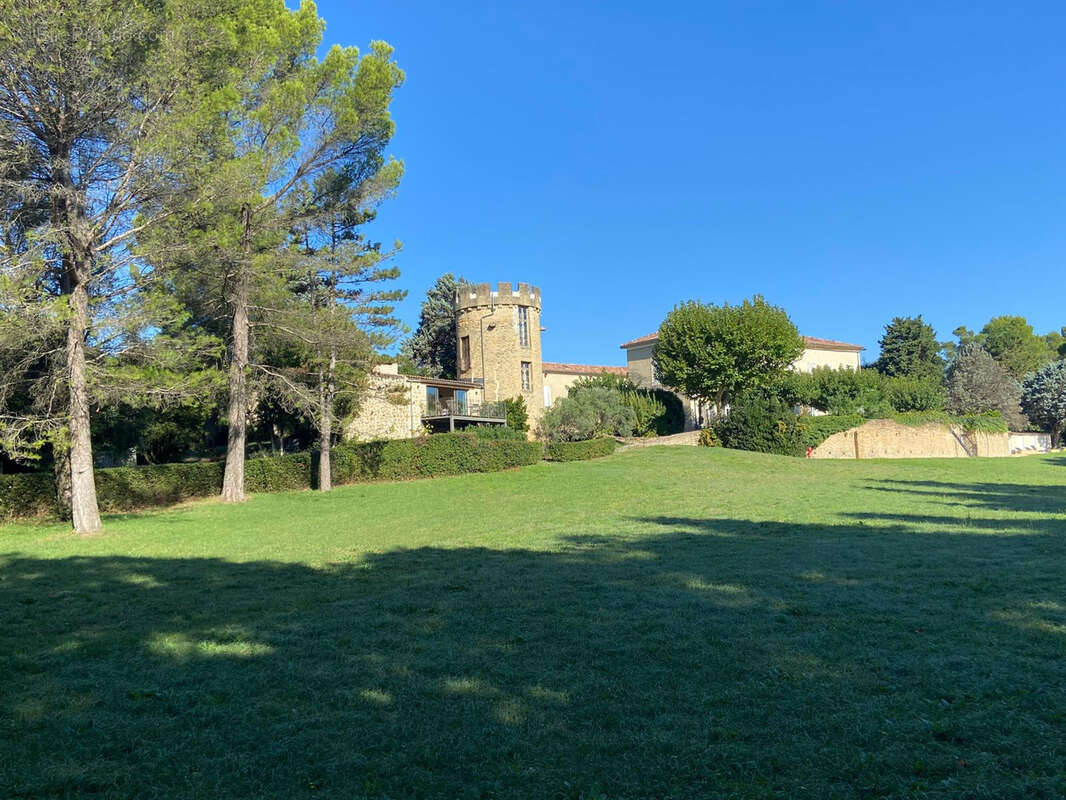Maison à COURTHEZON