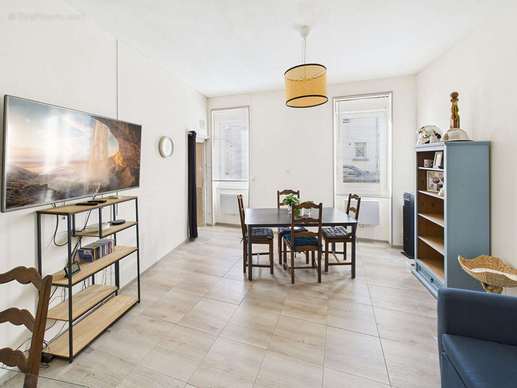 Maison à AIGUEPERSE