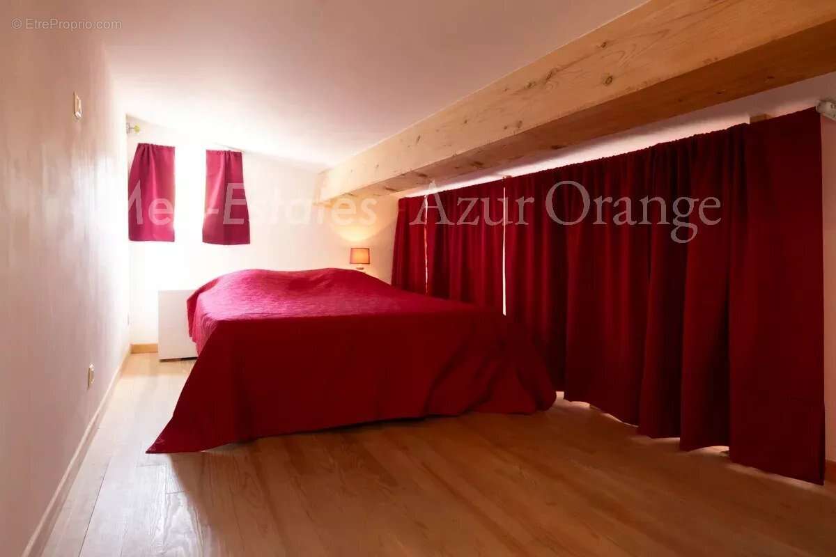 Maison à LA GARDE-FREINET