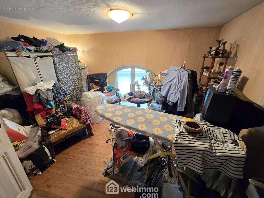 Au deuxième étage encore deux chambres