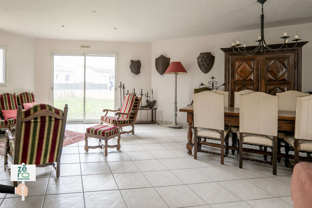 Maison à LE POIRE-SUR-VIE