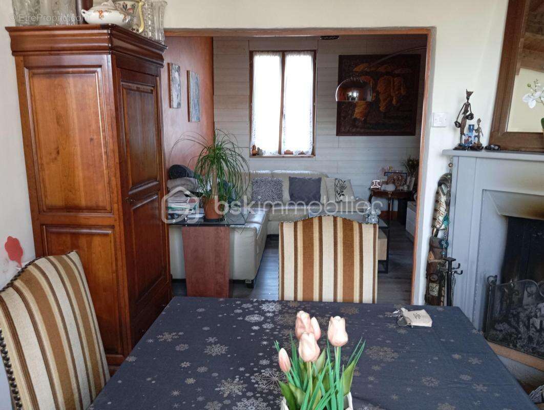 Maison à LA CHAPELLE-NEUVE