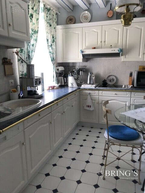 Maison à VILLAINES-LA-CARELLE