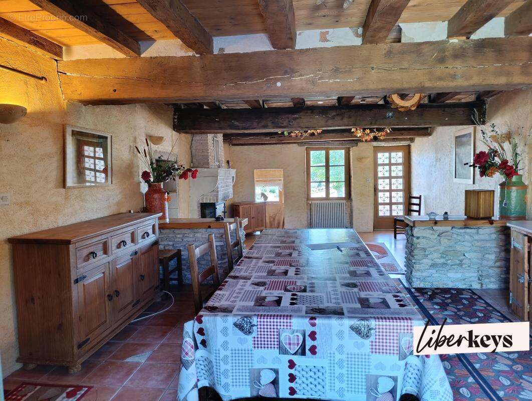 Maison à CHARDONNAY