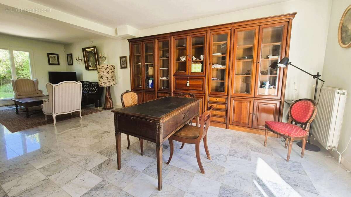 Maison à MAULE