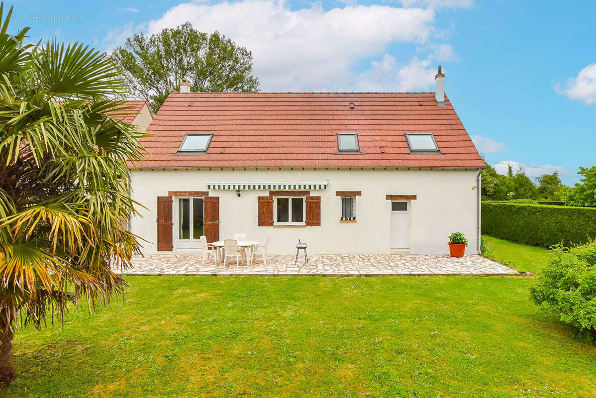 Maison à EVRY-GREGY-SUR-YERRE