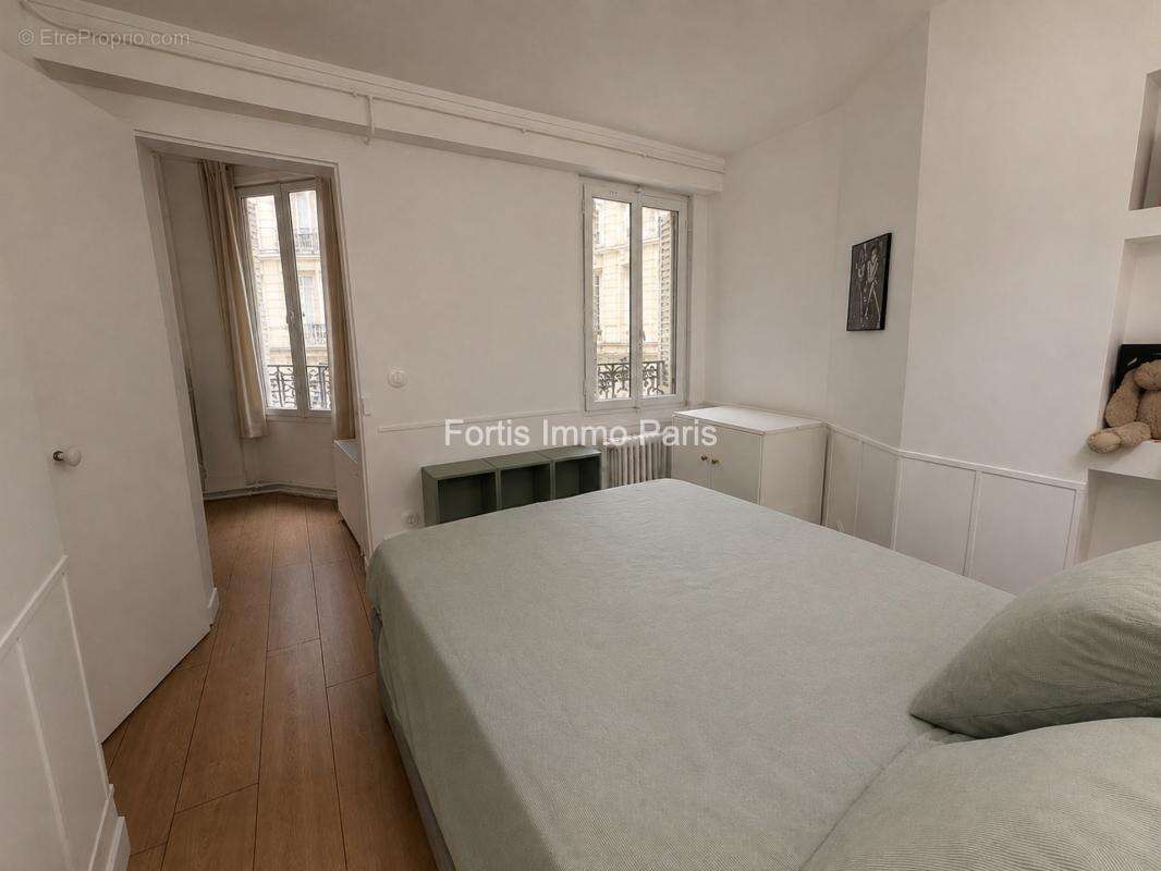 Paris 1 - quartier place vendome - charmant t2 - 31 m2 - photo 5
