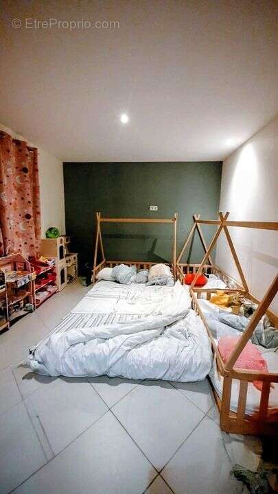 Maison à SAINT-JEAN-DE-BRAYE