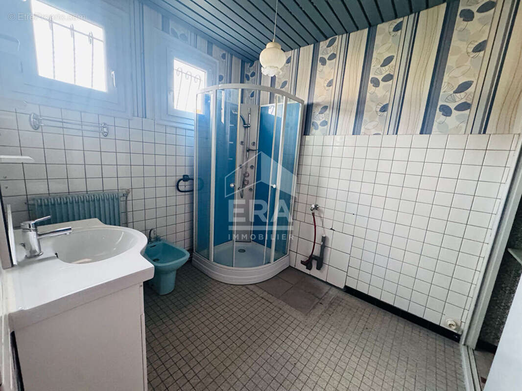 Maison 6 pièces dont 4 chambres à vendre à Berson - photo 7