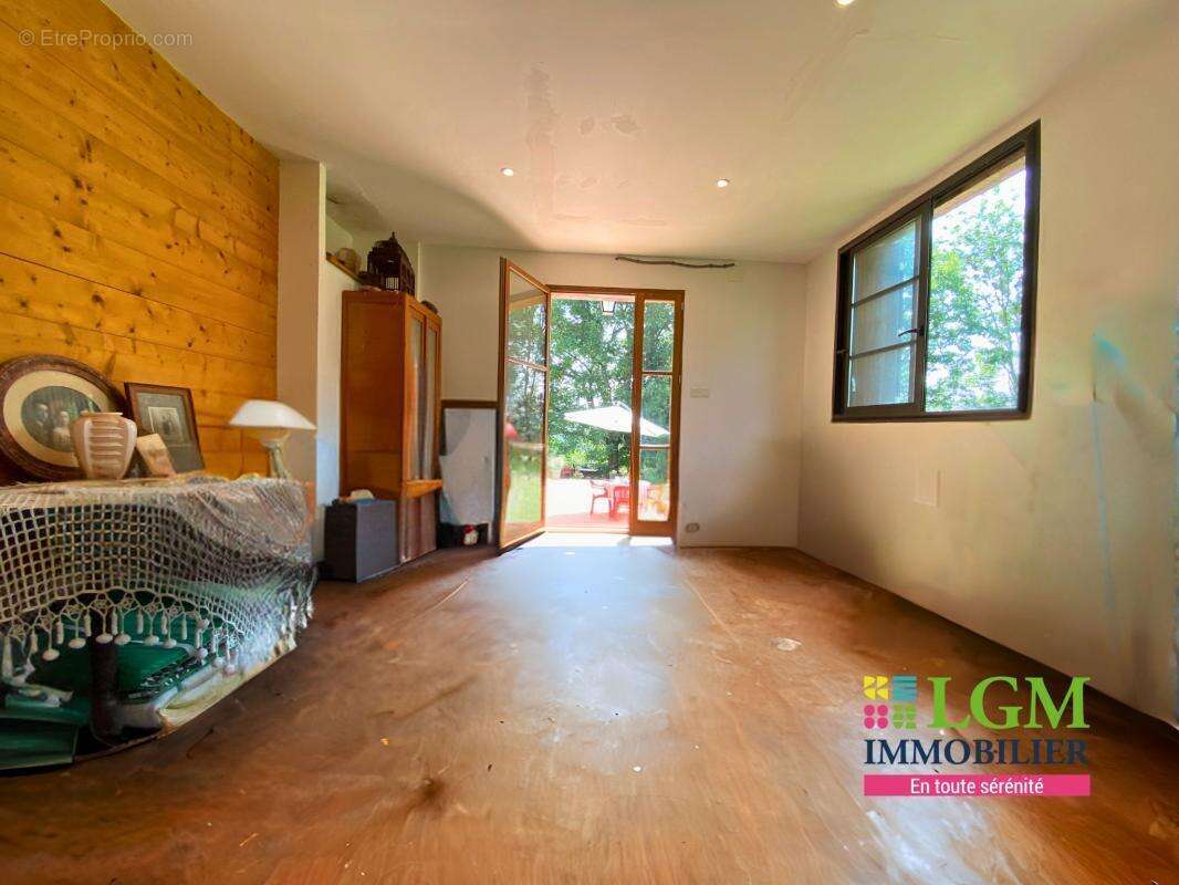 Maison à MONTESQUIEU-GUITTAUT