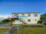 Maison à MONTREVAULT