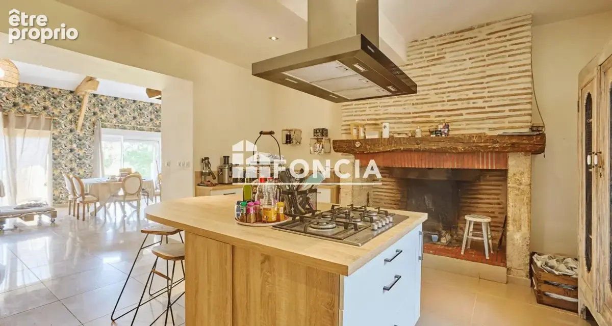Maison familiale de 225 m² avec dépendance et terrain de 2000 m² – Aiguillon - photo 6