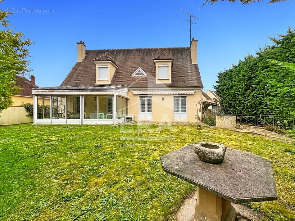 Maison à ARPAJON