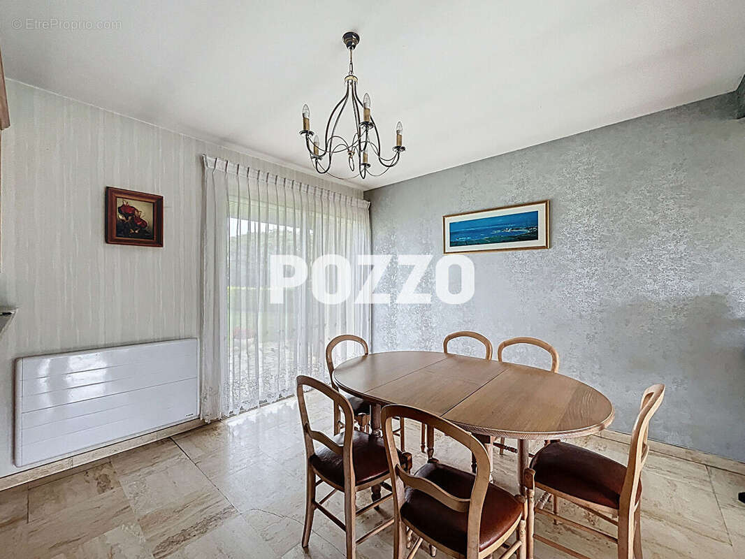 Maison à SAINT-HILAIRE-DU-HARCOUET