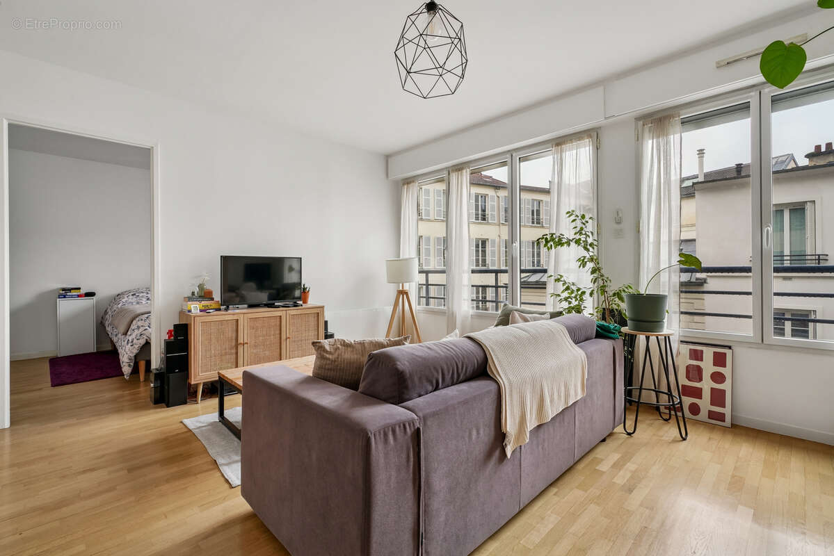 Appartement à PARIS-20E